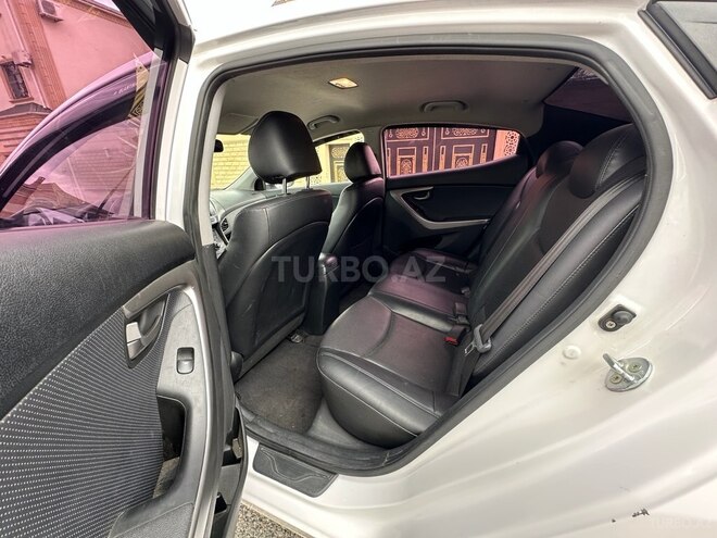 Hyundai Avante 2013, 160,000 km - 1.6 l - Bakı