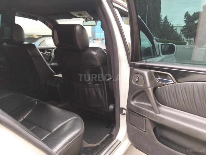 Mercedes E 240 1998, 310,000 km - 2.4 l - Bakı