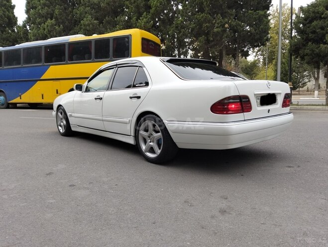 Mercedes E 240 1998, 310,000 km - 2.4 l - Bakı