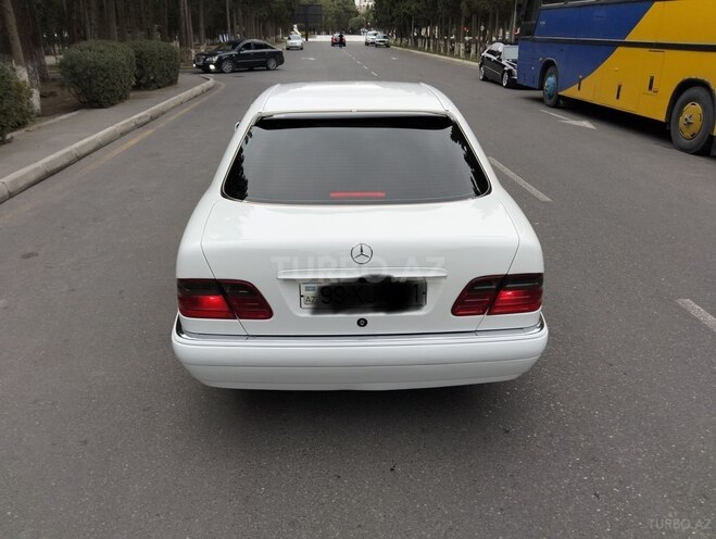 Mercedes E 240 1998, 310,000 km - 2.4 l - Bakı