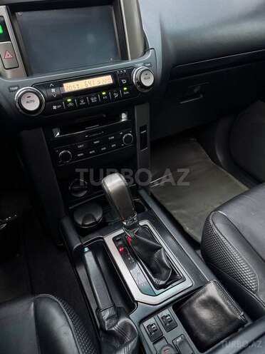 Toyota Land Cruiser Prado 2011, 210,000 km - 2.7 l - Bakı