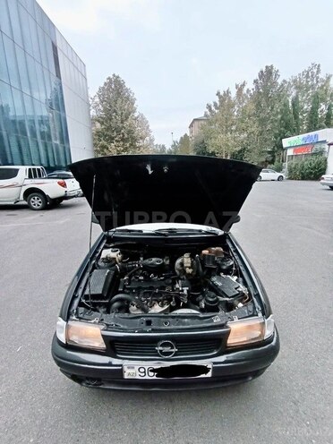 Opel Astra 1998, 365,000 km - 1.6 l - Mingəçevir