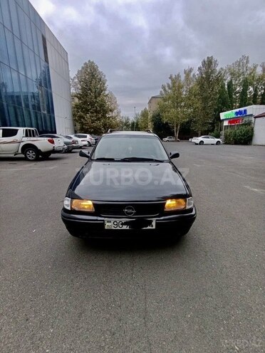 Opel Astra 1998, 365,000 km - 1.6 l - Mingəçevir