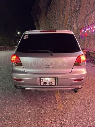 Mitsubishi Airtrek 2003, 330,215 km - 2.4 л - Quba
