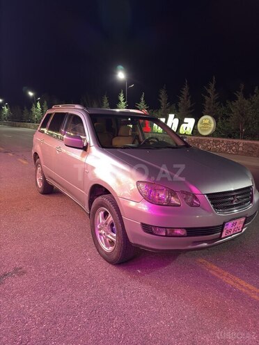 Mitsubishi Airtrek 2003, 330,215 km - 2.4 л - Quba