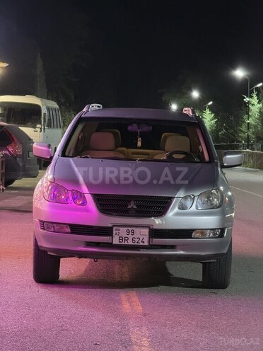 Mitsubishi Airtrek 2003, 330,215 km - 2.4 л - Quba