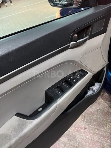 Hyundai Elantra 2016, 116,539 km - 2.0 л - Bakı