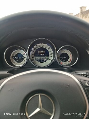 Mercedes E 220 2015, 122,600 km - 2.1 l - Bakı