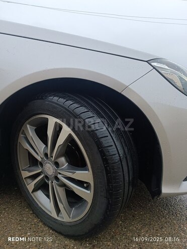 Mercedes E 220 2015, 122,600 km - 2.1 l - Bakı