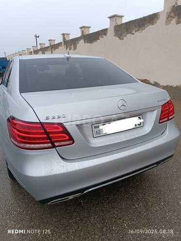 Mercedes E 220 2015, 122,600 km - 2.1 l - Bakı