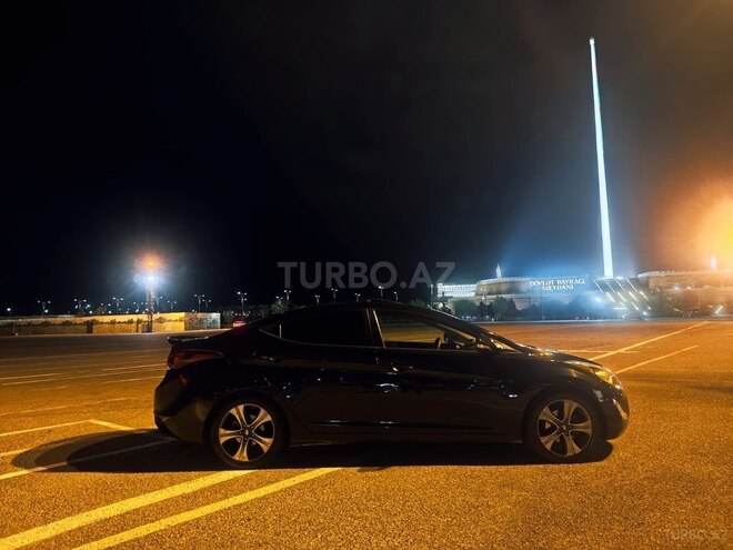 Hyundai Elantra 2015, 193,121 km - 2.0 l - Bakı
