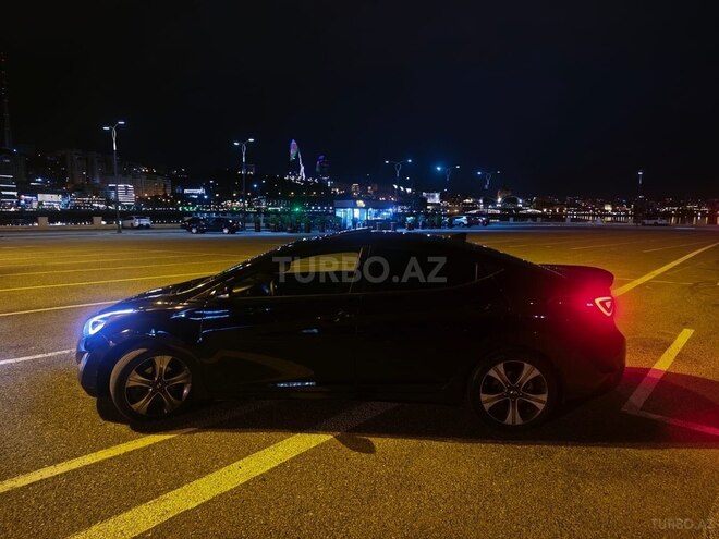 Hyundai Elantra 2015, 193,121 km - 2.0 l - Bakı