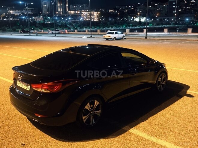 Hyundai Elantra 2015, 193,121 km - 2.0 l - Bakı