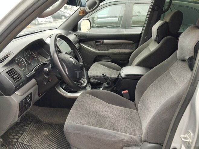 Toyota Land Cruiser Prado-11