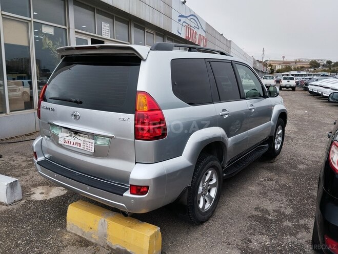 Toyota Land Cruiser Prado-3