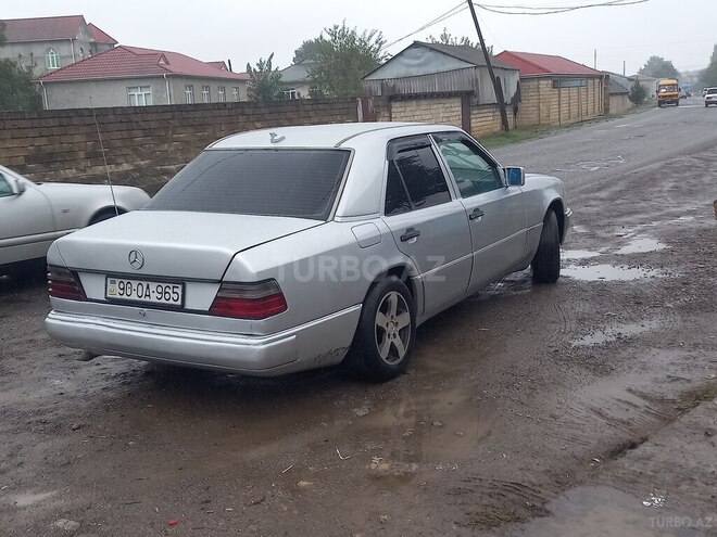 Mercedes E 200 1993, 546,650 km - 2.0 l - Masallı
