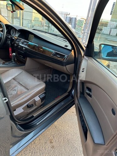 BMW 525-13