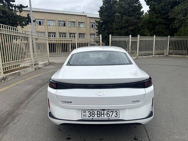 Changan Qiyuan A05 2025, 0 km - 1.5 л - Bakı