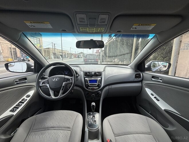 Hyundai Accent 2013, 250,000 km - 1.6 l - Bakı