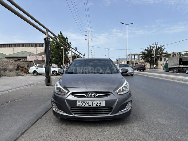 Hyundai Accent 2013, 250,000 km - 1.6 l - Bakı