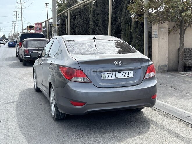 Hyundai Accent 2013, 250,000 km - 1.6 l - Bakı