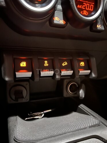 Suzuki  2024, 5,000 km - 1.5 л - Bakı