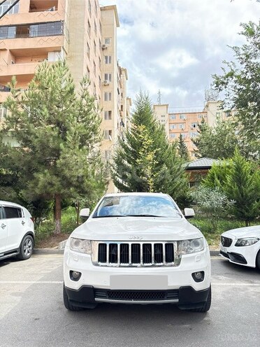Jeep Grand Cherokee-2