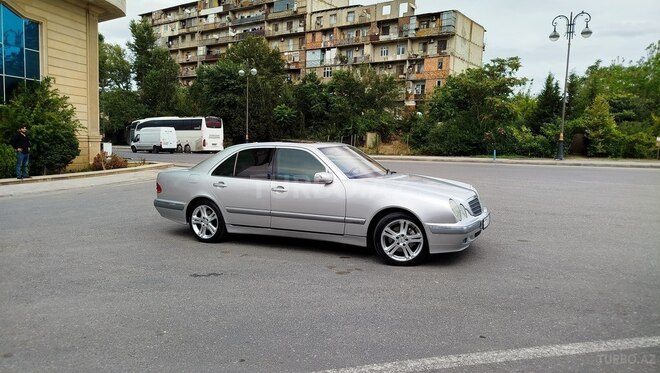 Mercedes E 280 1999, 255,000 km - 2.8 l - Bakı