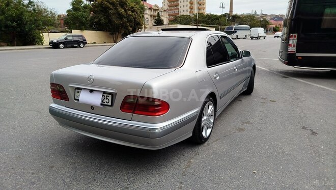 Mercedes E 280 1999, 255,000 km - 2.8 l - Bakı