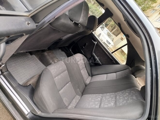 Mercedes C 200 1996, 270,054 km - 2.0 л - Bakı