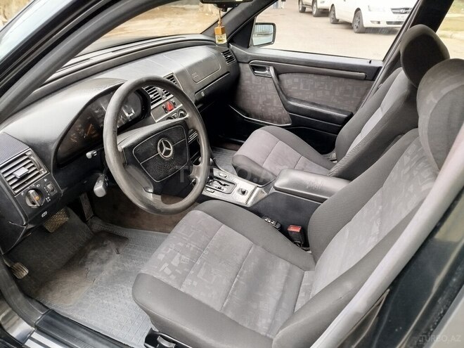 Mercedes C 200 1996, 270,054 km - 2.0 л - Bakı