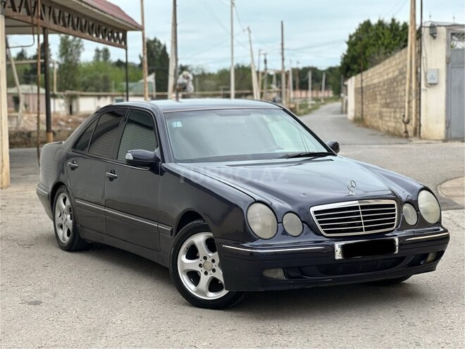 Mercedes E 220 2001, 254,782 km - 2.2 l - Bakı