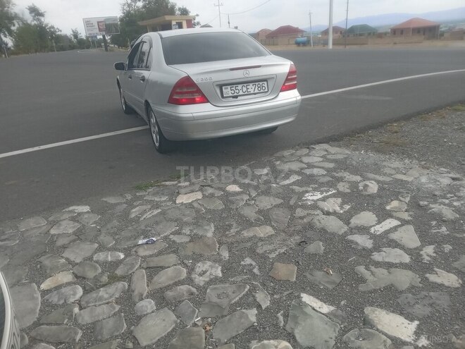 Mercedes C 200 2002, 276,186 km - 2.0 l - Şəki
