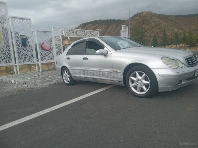 Mercedes C 200 2002, 276,186 km - 2.0 l - Şəki
