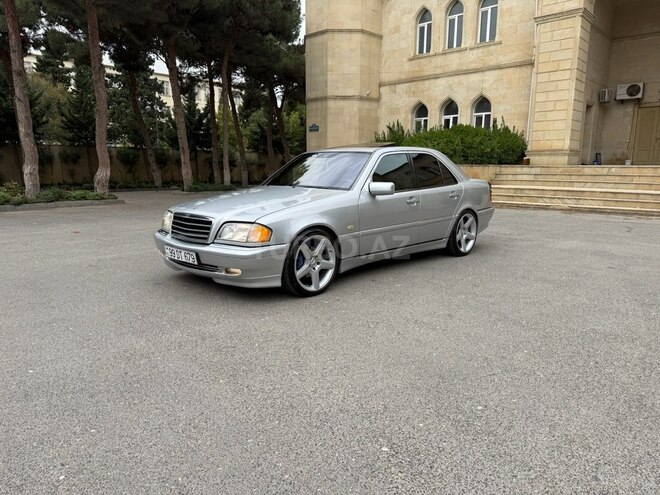 Mercedes C 240 2000, 195,000 km - 2.6 l - Bakı