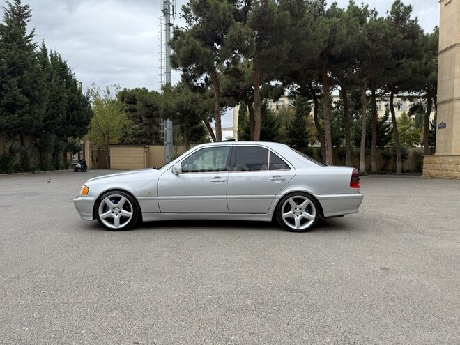 Mercedes C 240 2000, 195,000 km - 2.6 l - Bakı