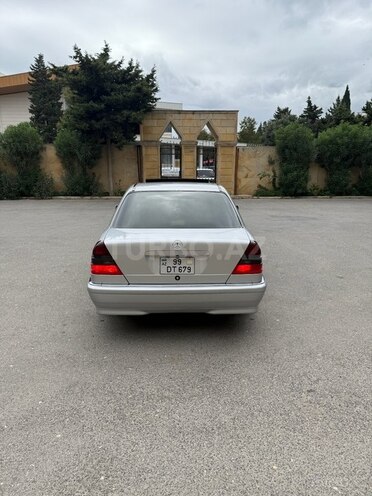 Mercedes C 240 2000, 195,000 km - 2.6 l - Bakı