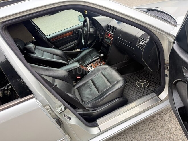 Mercedes C 240 2000, 195,000 km - 2.6 l - Bakı