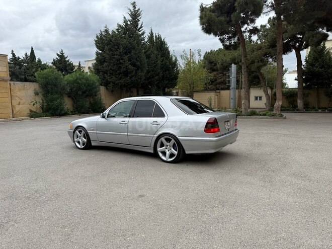 Mercedes C 240 2000, 195,000 km - 2.6 l - Bakı