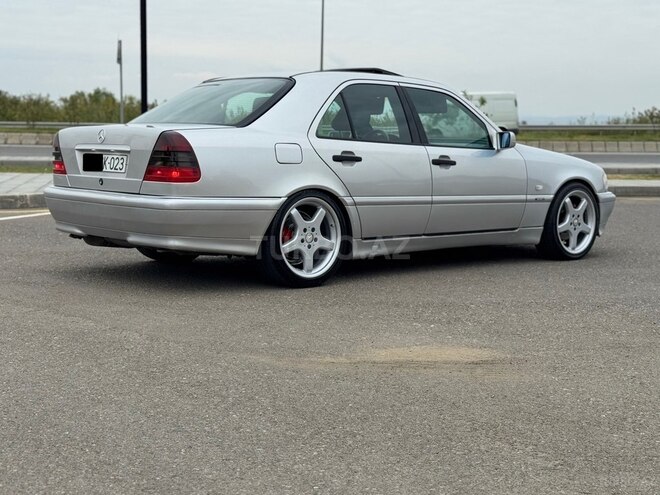 Mercedes C 280 2000, 400,000 km - 2.8 l - Yevlax