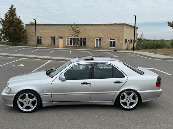 Mercedes C 280 2000, 400,000 km - 2.8 l - Yevlax