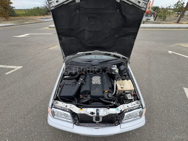 Mercedes C 280 2000, 400,000 km - 2.8 l - Yevlax