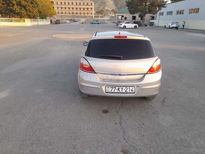 Opel Astra 2004, 200,000 km - 1.4 l - Mingəçevir