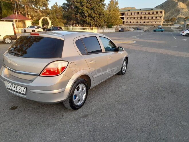 Opel Astra 2004, 200,000 km - 1.4 l - Mingəçevir