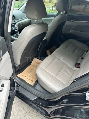 Hyundai Elantra 2016, 197,949 km - 2.0 л - Bakı