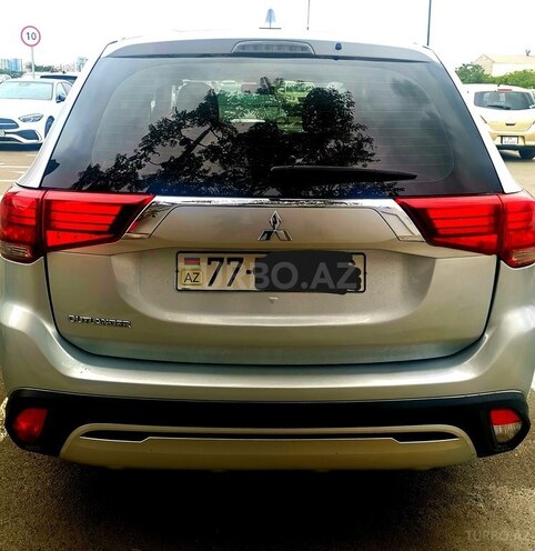 Mitsubishi Outlander 2020, 117,000 km - 2.0 l - Bakı