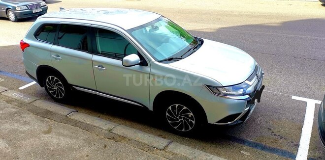 Mitsubishi Outlander 2020, 117,000 km - 2.0 l - Bakı
