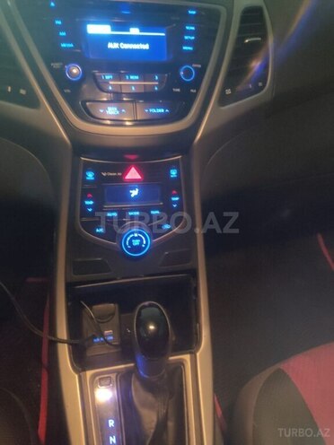Hyundai Elantra 2015, 169,347 km - 1.8 л - Bakı