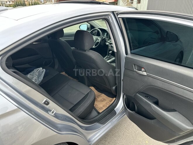 Hyundai Elantra 2016, 131,000 km - 2.0 l - Bakı