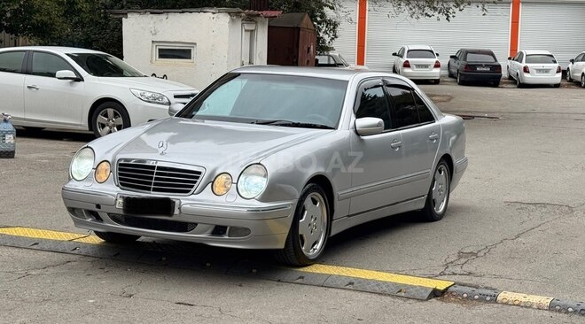 Mercedes E 240 1999, 366,999 km - 2.6 l - Bakı